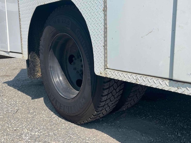 2004-international-durastar-4300-image-20