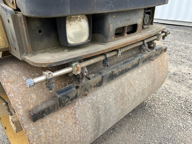 2005-caterpillar-cb-224e-image-13