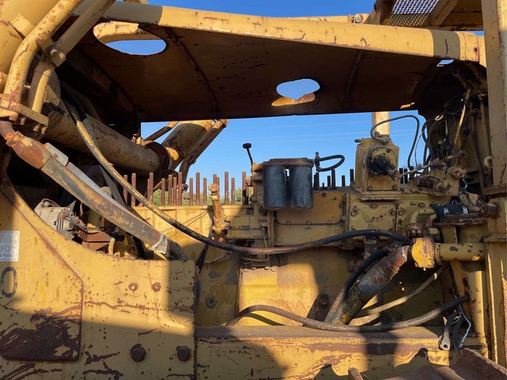 caterpillar-d9g-image-35