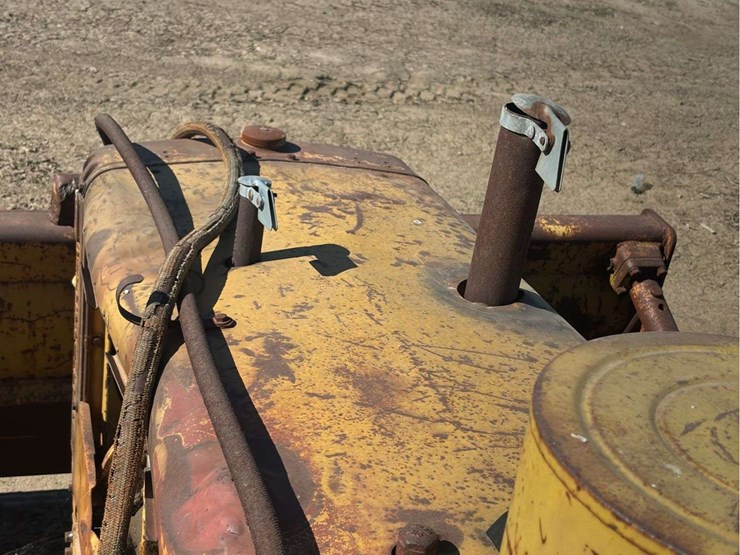 caterpillar-d4-image-49