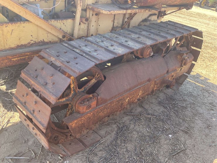 caterpillar-d4-image-38