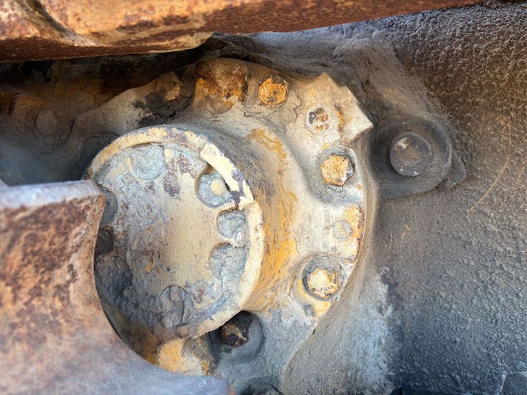 caterpillar-d9-image-40