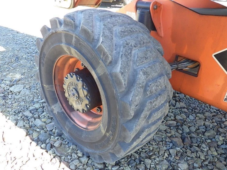 2013-jlg-800a-image-13