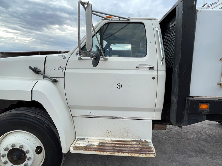 1994-ford-f700-image-17