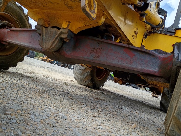 new-holland-lb75-image-118