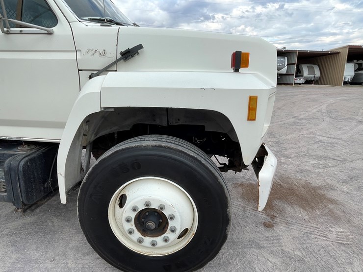 1994-ford-f700-image-25