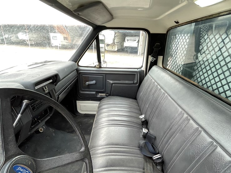 1994-ford-f700-image-80