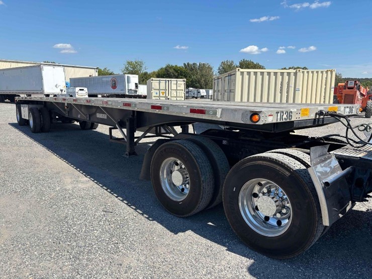 2019-utility-48'-flatbed-image-1