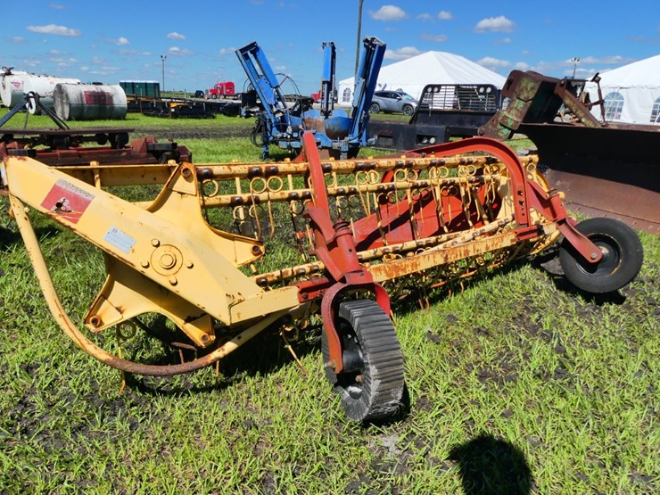new-holland-57-image-2