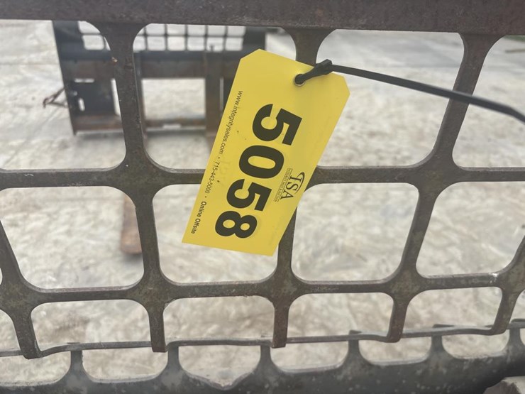 #5058-•-approx-48"-bobcat-skid-steer-forks-image-5