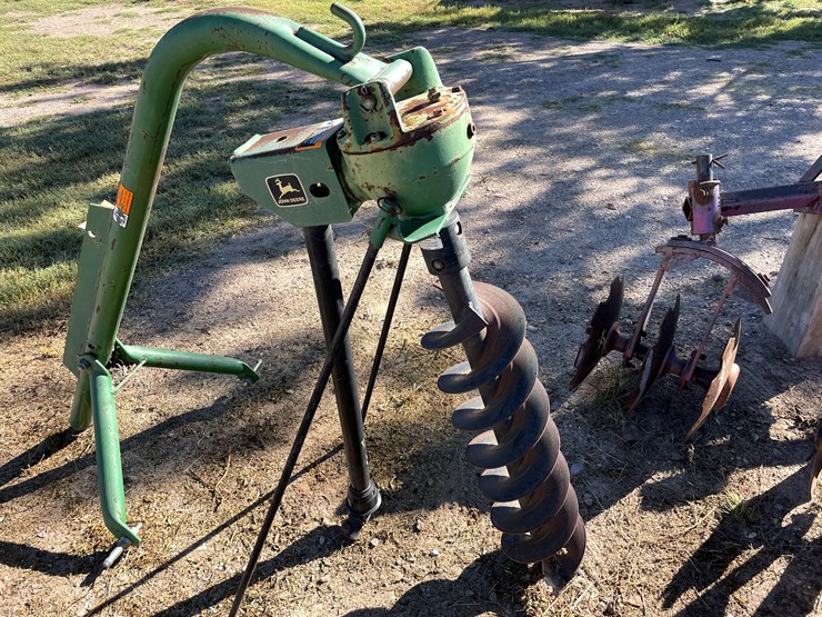 john-deere-10-image-8