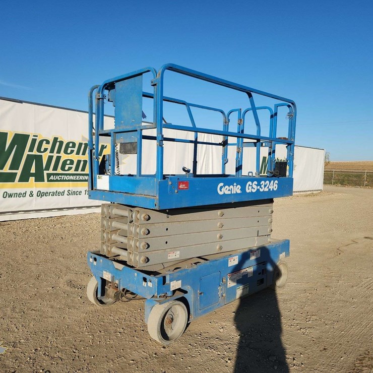 2018 GENIE GS3246
