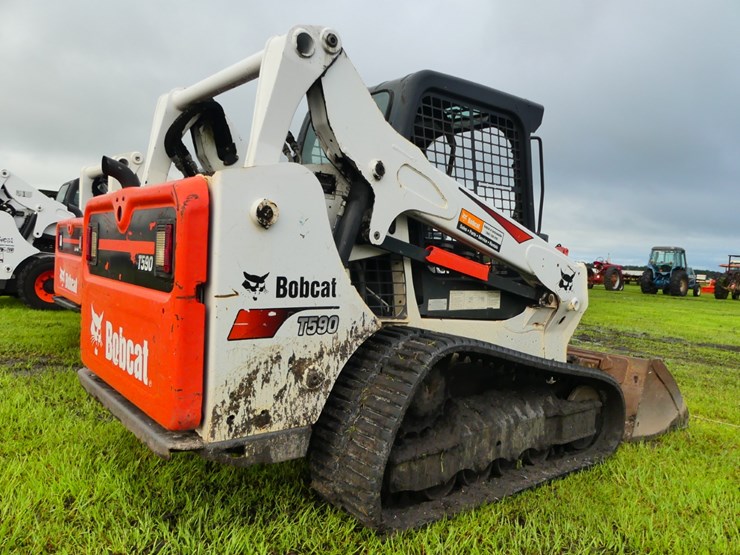 2020-bobcat-t590-image-4