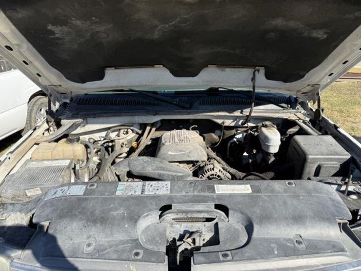 2005-chevrolet-silverado-image-15