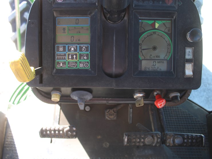 john-deere-4755-image-28