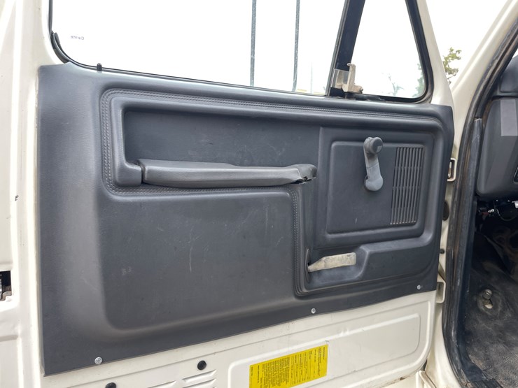 1994-ford-f700-image-68