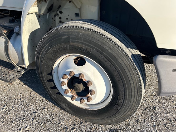 2012-international-durastar-4300-image-20
