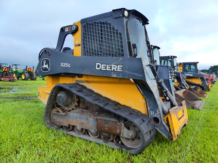 deere-325g-image-1
