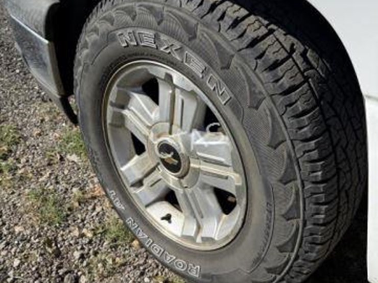 2006-chevrolet-silverado-image-13