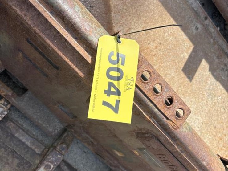 #5047-•-bobcat-approx-66"-bucket-image-7