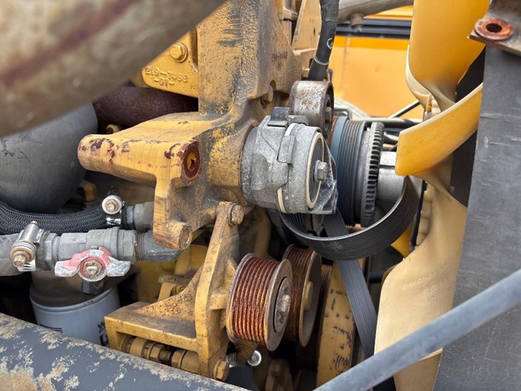 2008-caterpillar-c7-image-18