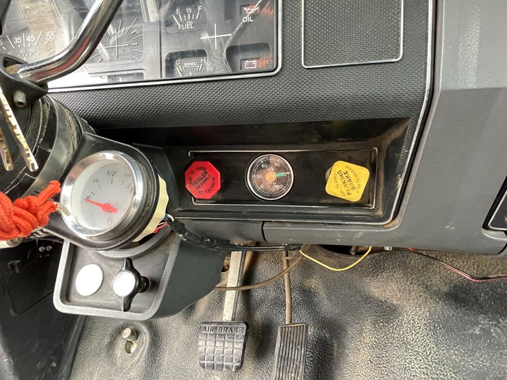 1994-ford-f700-image-84