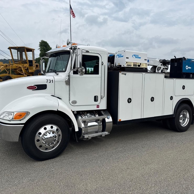2018 PETERBILT 337