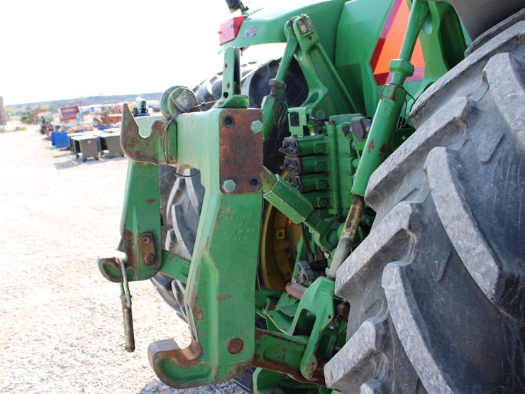 john-deere-8320-image-37