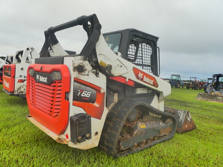 2022-bobcat-t66-image-4