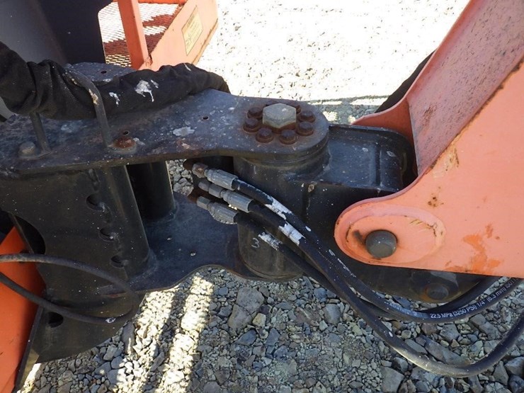 2013-jlg-800a-image-24