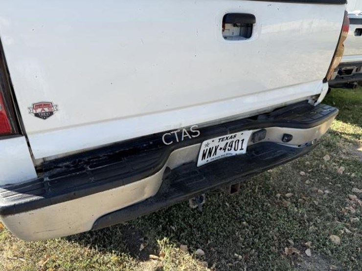 2005-chevrolet-silverado-image-8