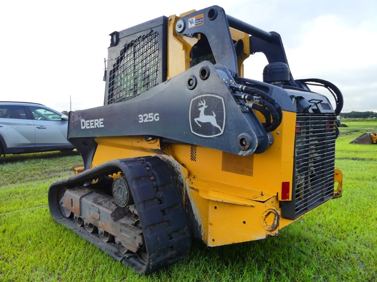 deere-325g-image-3