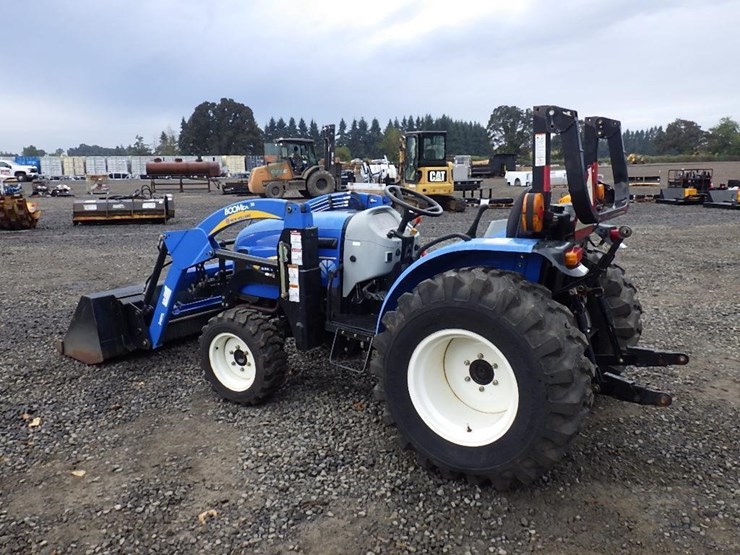 new-holland-boomer-30-image-7
