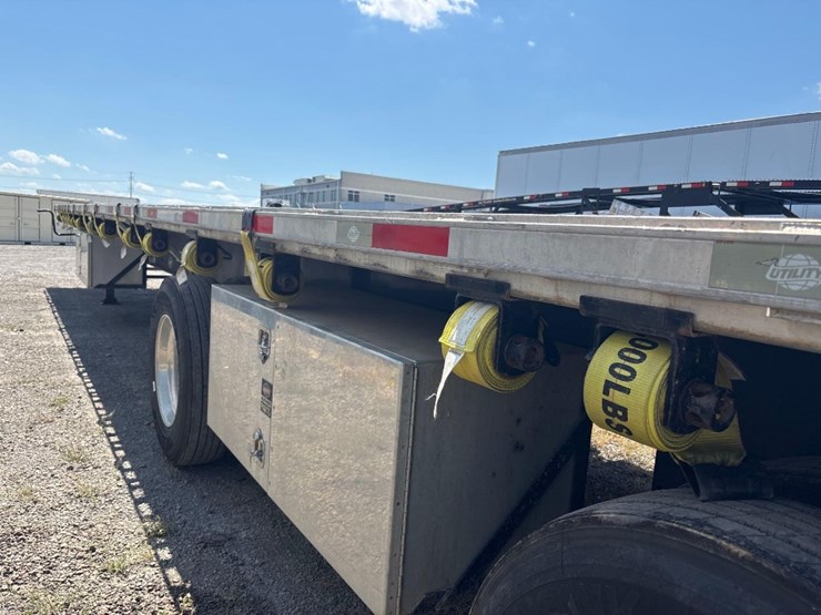 2019-utility-48'-flatbed-image-25
