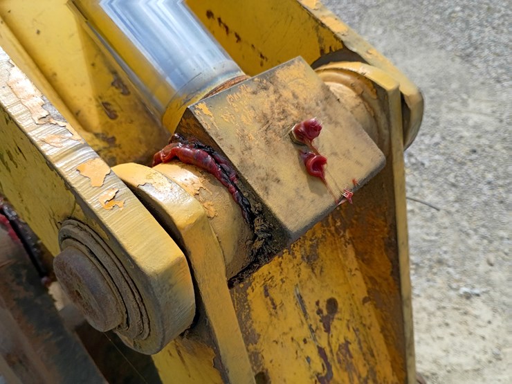 new-holland-lb75-image-78