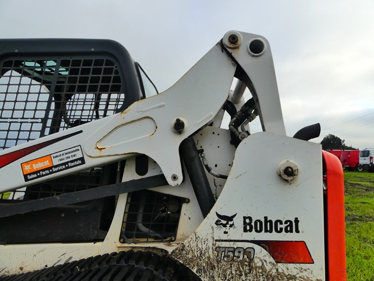 2020-bobcat-t590-image-7