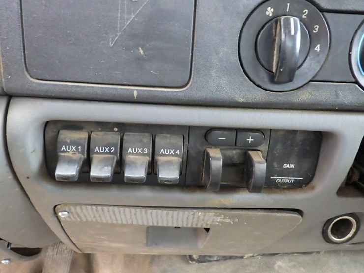 2006-ford-f350-image-29