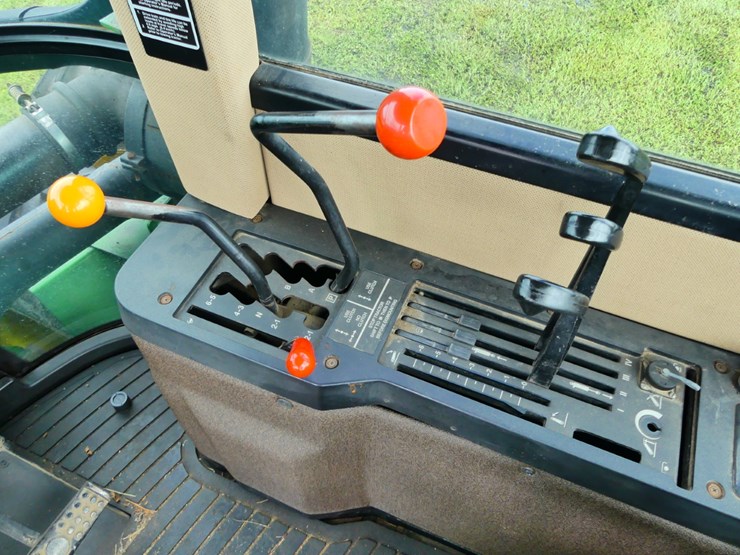 john-deere-8560-image-11