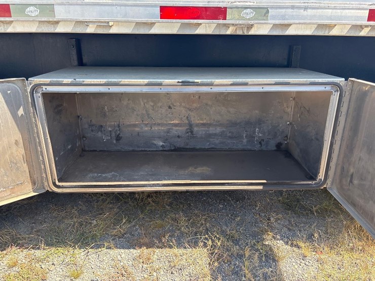 2019-utility-48'-flatbed-image-18