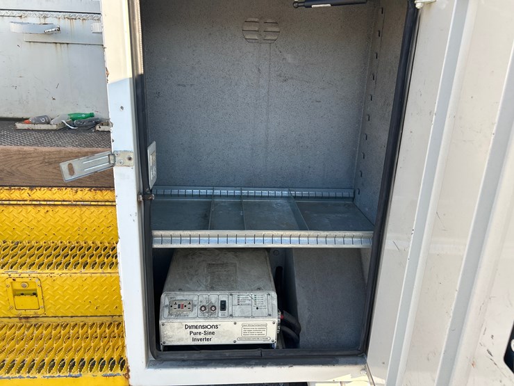 2012-international-durastar-4300-image-7