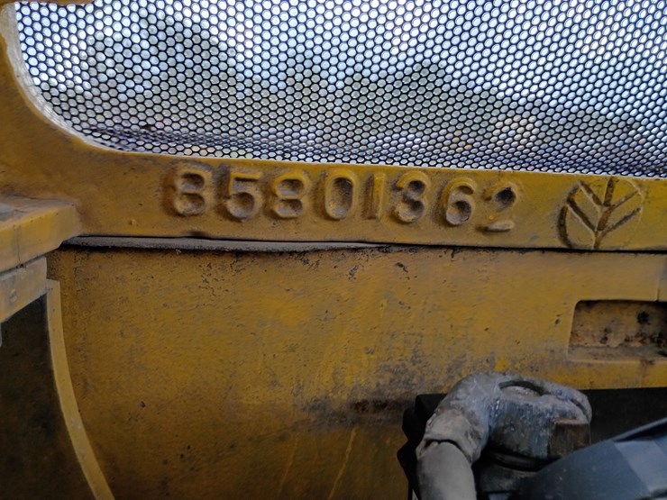 new-holland-lb75-image-26