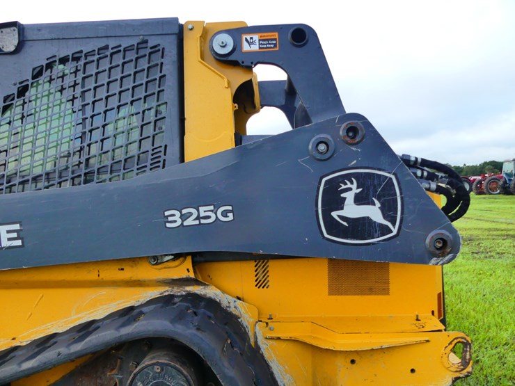 deere-325g-image-7