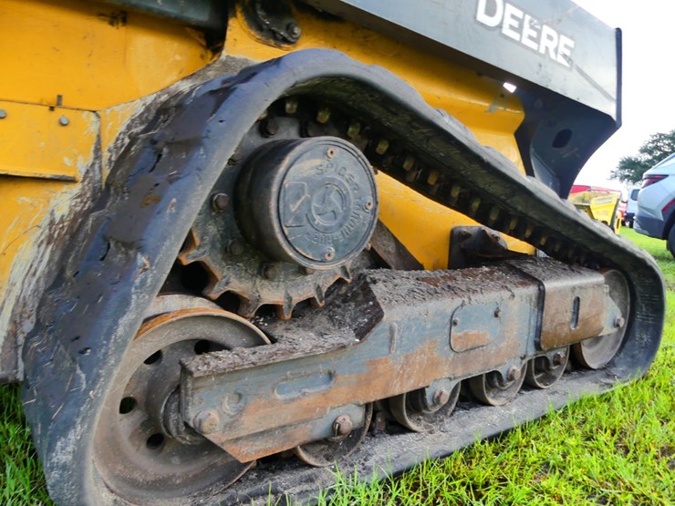 deere-325g-image-5