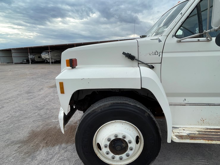 1994-ford-f700-image-19