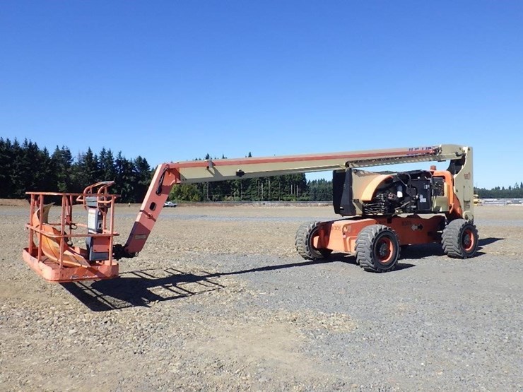 2013-jlg-800a-image-1