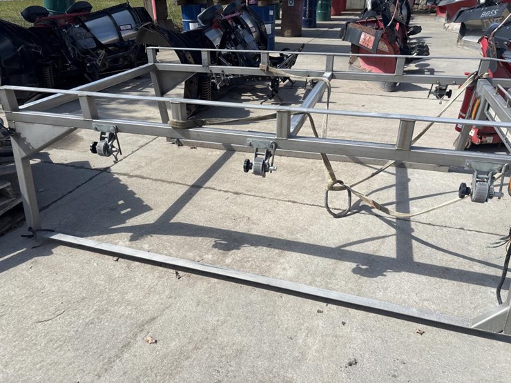 #5055-•-homemade-aluminum-truck-ladder-rack-image-3