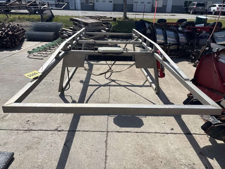 #5055-•-homemade-aluminum-truck-ladder-rack-image-2