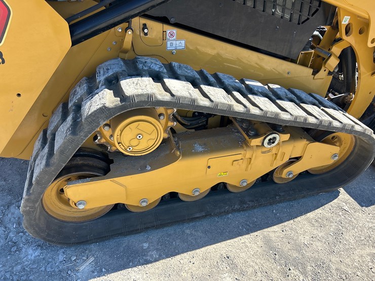 2021-caterpillar-259d3-image-11