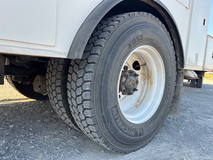 2012-international-durastar-4300-image-18