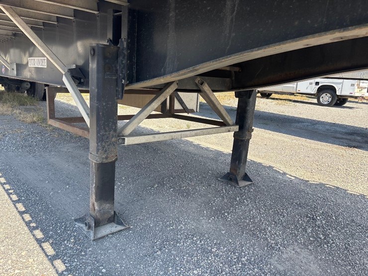 2019-utility-48'-flatbed-image-9